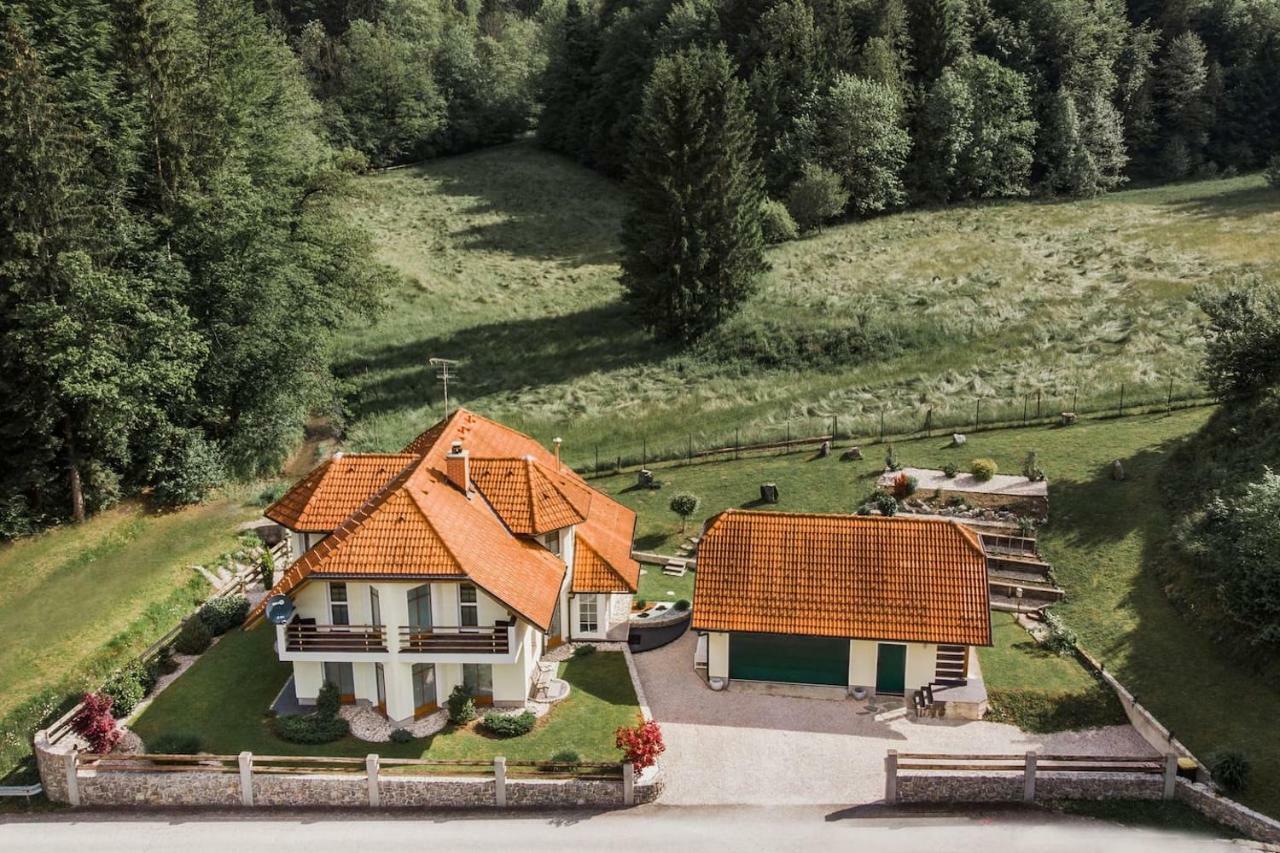 House Of Adventure - The Base To Explore Slovenia Laze v Tuhinju Ngoại thất bức ảnh